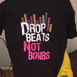 XL Drop beats not bombs T-shirt